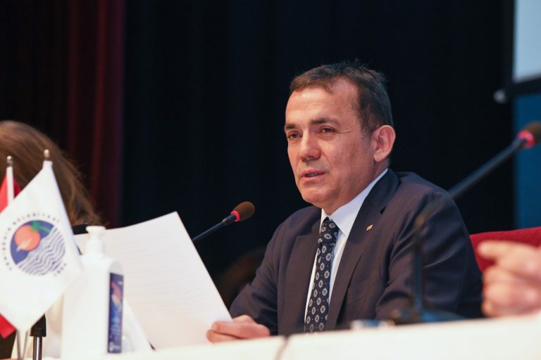 BAŞKAN ÖZYİĞİT “3 YILDA HİZMET ÜRETMEYE ÇALIŞTIK”