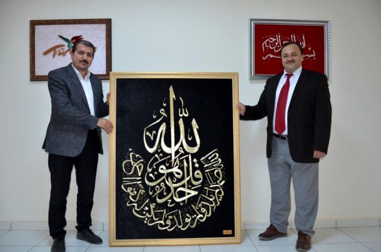 Halk Eğitim Merkezinden camiye anlamlı hediy