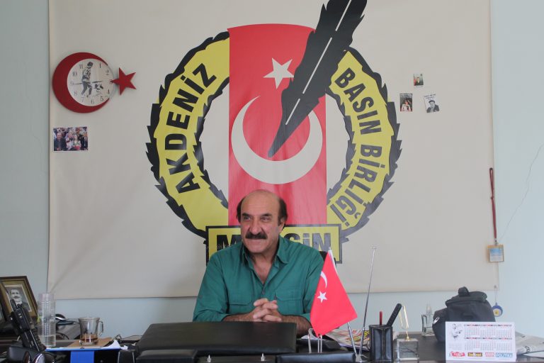 KİMSESİZLERİN KİMSESİ CUMHURİYETTİR