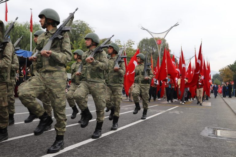 ERZİNCAN’DA CUMHURİYET BAYRAMI COŞKUSU
