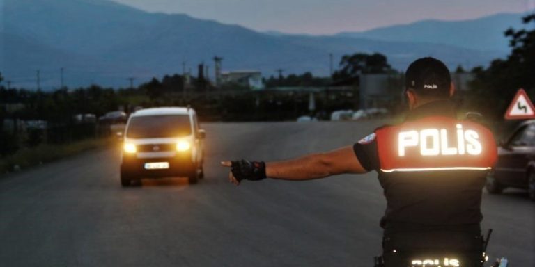 ERZİNCAN’DA 19 SÜRÜCÜYE ALKOLLÜ ARAÇ KULLANMAKTAN CEZA YAZILDI