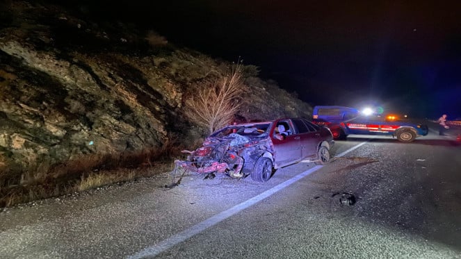 İLİÇ’DA KAZA: 2 ÖLÜ, 7 YARALI