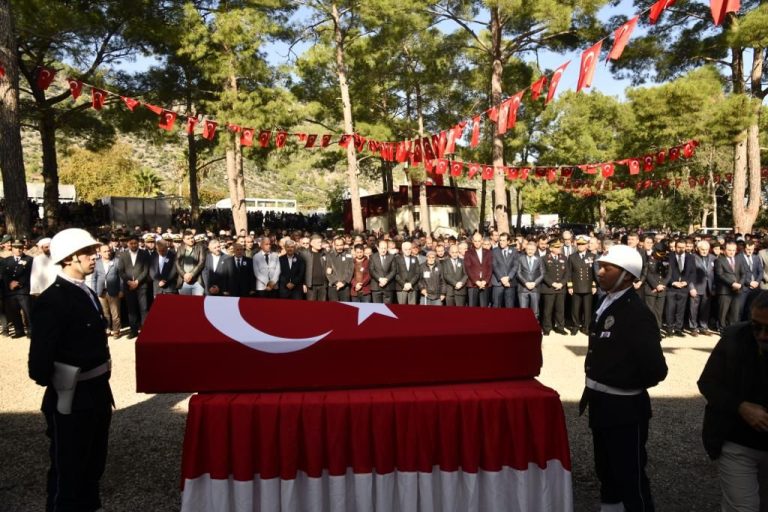 ŞEHİT KOMİSER TÜLEK, SON YOLCULUĞUNA UĞURLANDI