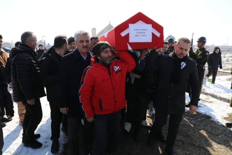 TERCANLI DEPREM ŞEHİT’İ  GÖZ YAŞLARIYLA SON YOLCULUĞUNA UĞURLANDI