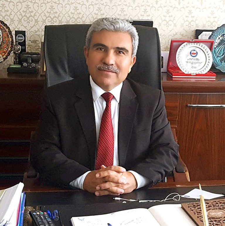 KIRGIN GÖNÜLLERE HUZUR, DALALETE BATMIŞ KALPLERE HİDAYET, VEREN BİR AYIDIR RAMAZAN AYI