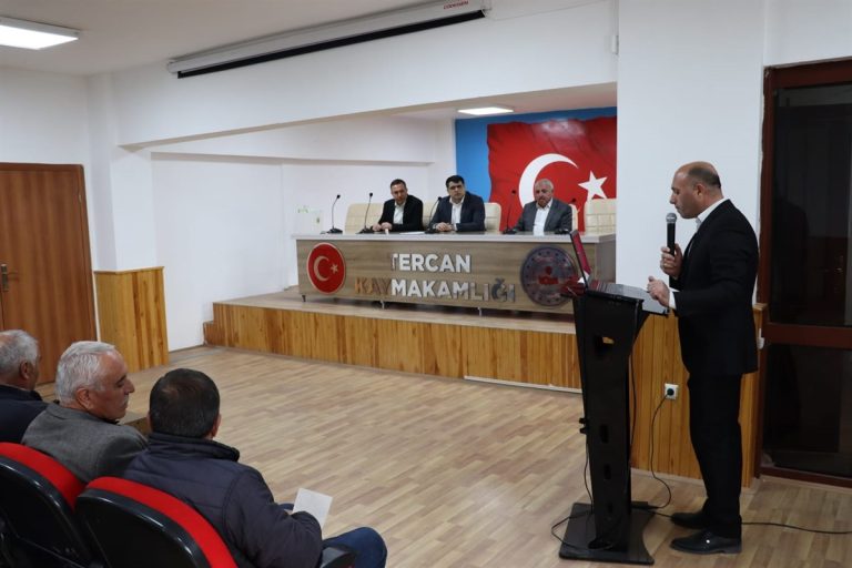TERCAN’DA KÖYLERE HİZMET GÖTÜRME  TOPLANTISI YAPILDI
