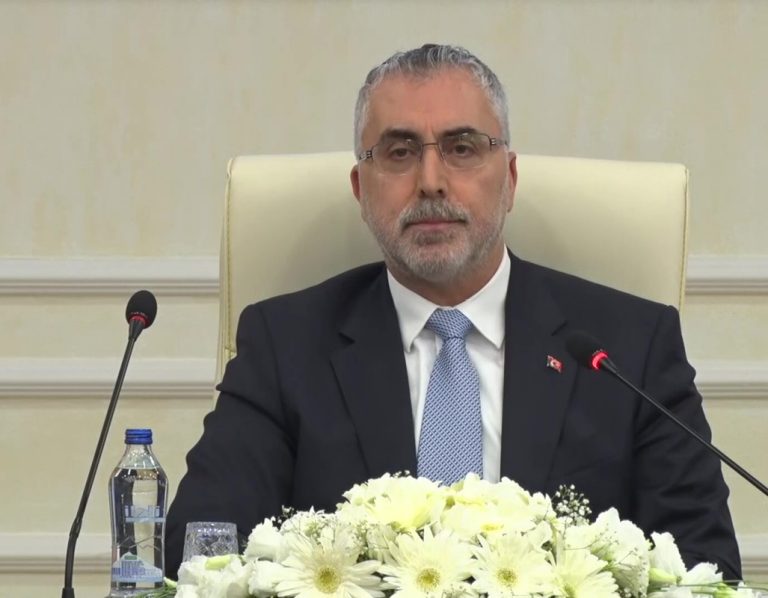 ASGARİ ÜCRET 11.402 TL OLDU