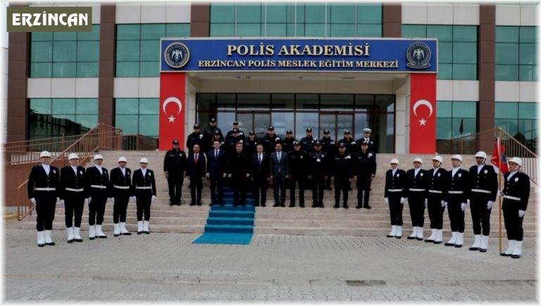 ERZİNCAN’DA POLİS ADAYLARINA “AİLE İÇİ İLETİŞİM” KONULU SEMİNER