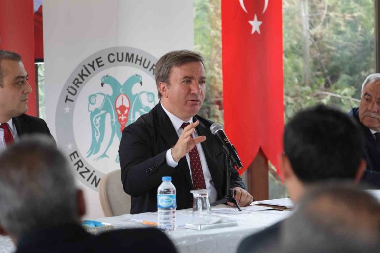 VALİ AYDOĞDU, TERCAN’DA MUHTARLARLA BULUŞTU