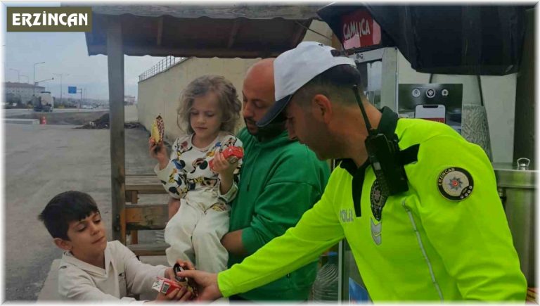 ERZİNCAN’DA BAYRAM TATİLİ MÜNASEBETİYLE TRAFİK KAZALARINI ÖNLEMEK AMACIYLA TEDBİRLERİ SIKLAŞTIRILDI