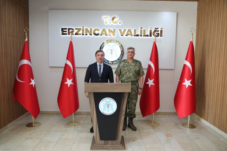 59. HAVAN VE TOPÇU EĞİTİM TUGAY KOMUTANI TUĞGENERAL KATIRCI, VALİ. AYDOĞDU’YU ZİYARET ETTİ.