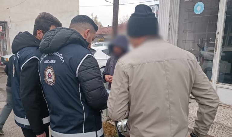 ERZİNCAN’DA DÜZENSİZ GÖÇ’E SIKI DENETİM