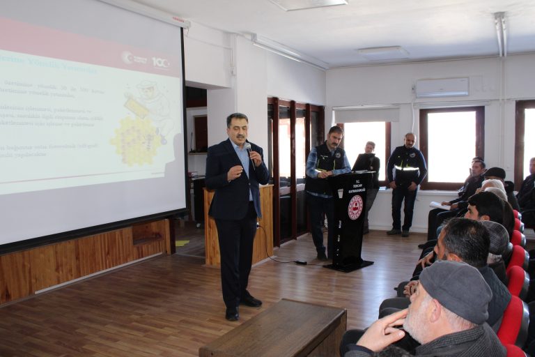 TERCAN’DA YÜZDE 50 HİBE DESTEĞİ İLE TARIMA DAYALI ÇİFTÇİLERE BİLGİLENDİRME TOPLANTISI