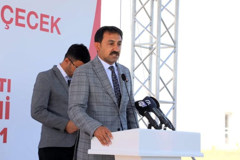 ERZİNCANLI VOLKAN BURAK MUMCU KAYAK FEDERASYONUNA ATANDI