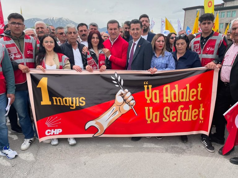 ERZİNCAN’DA 1 MAYIS, YÜRÜYÜŞ VE MİTİNGLERLE COŞKUYLA KUTLANDI.