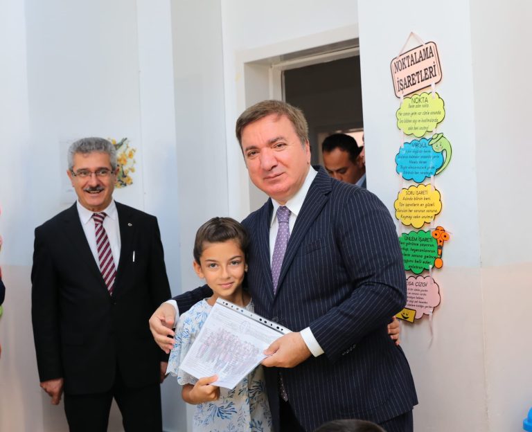 ERZİNCAN, ERZURUM, KARS, ARDAHAN, TUNCELİ VE AĞRI’DA KARNE HEYECANI YAŞADI.