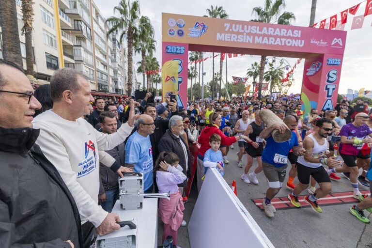 EN HIZLI KOŞULAN  ‘7. ULUSLARARASI MARATONU MERSİN  ‘DE YAPILDI